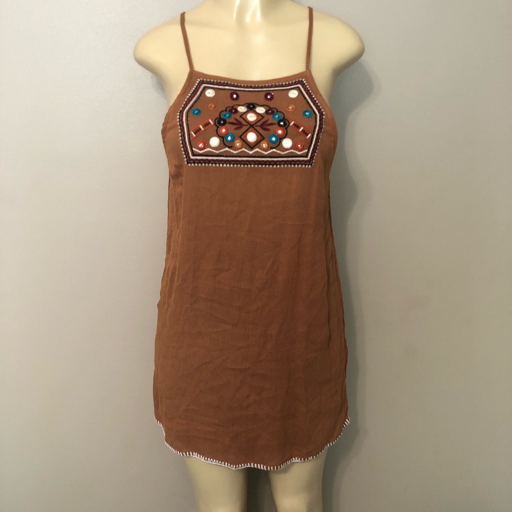 The Hanger Embroidered Camel Boho Boutique tank top size medium
